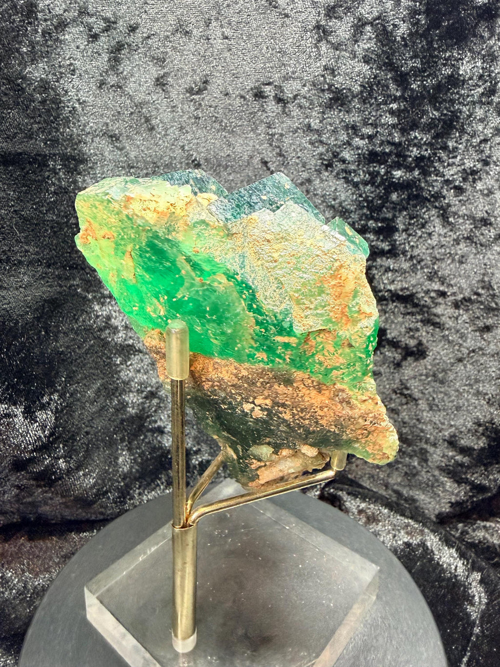 Green Cubic Fluorite cluster