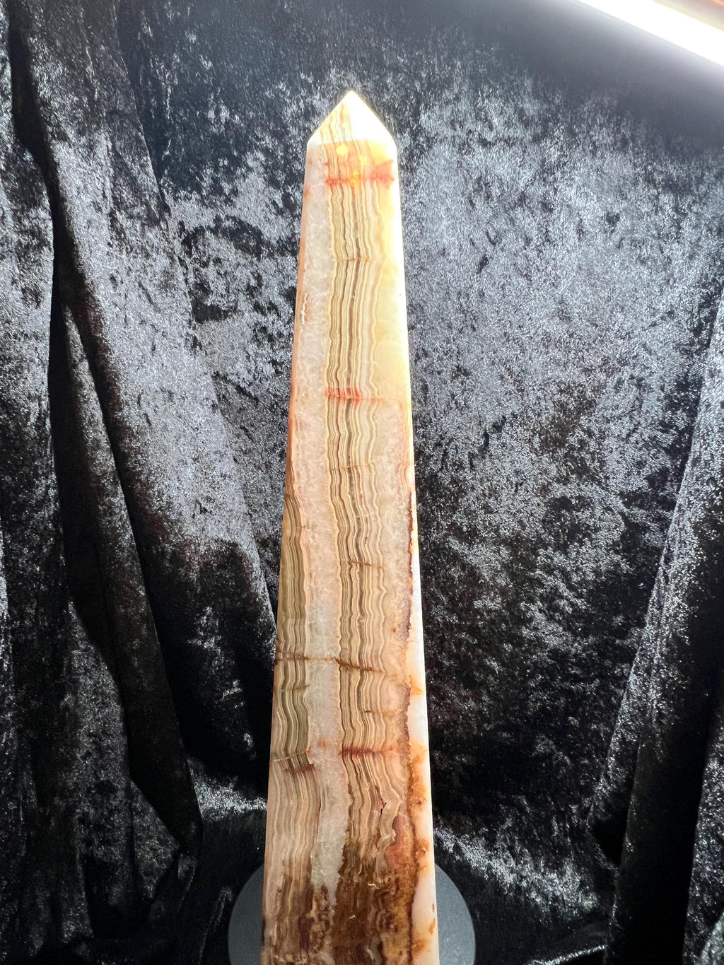 14.5 Oblisk banded onyx tower