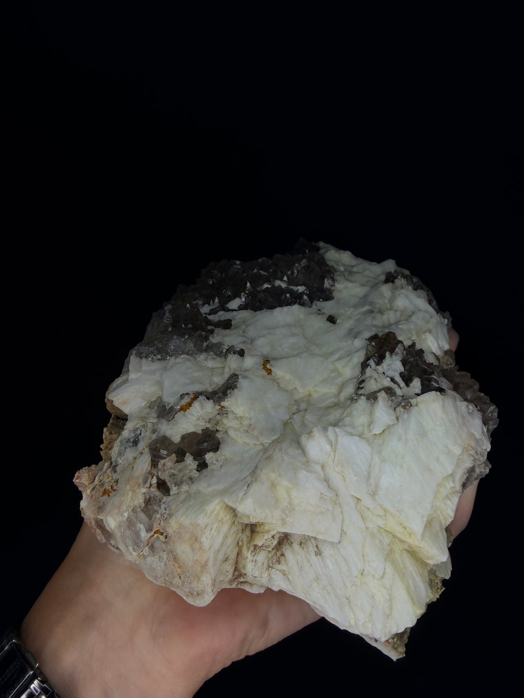 Perfect smoky quartz points on Missouri lace agate withBarite
