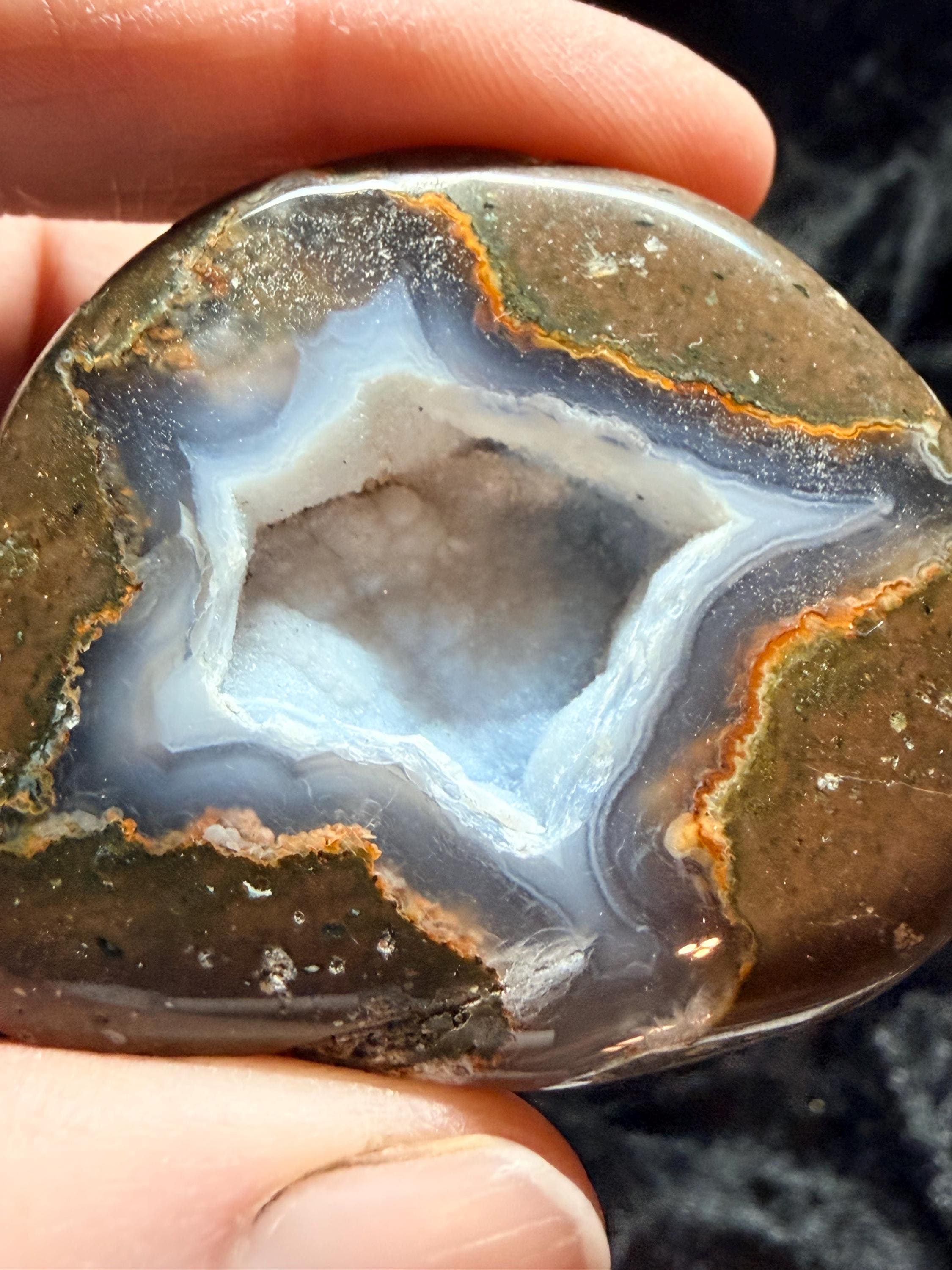 Polished Thunder eggs