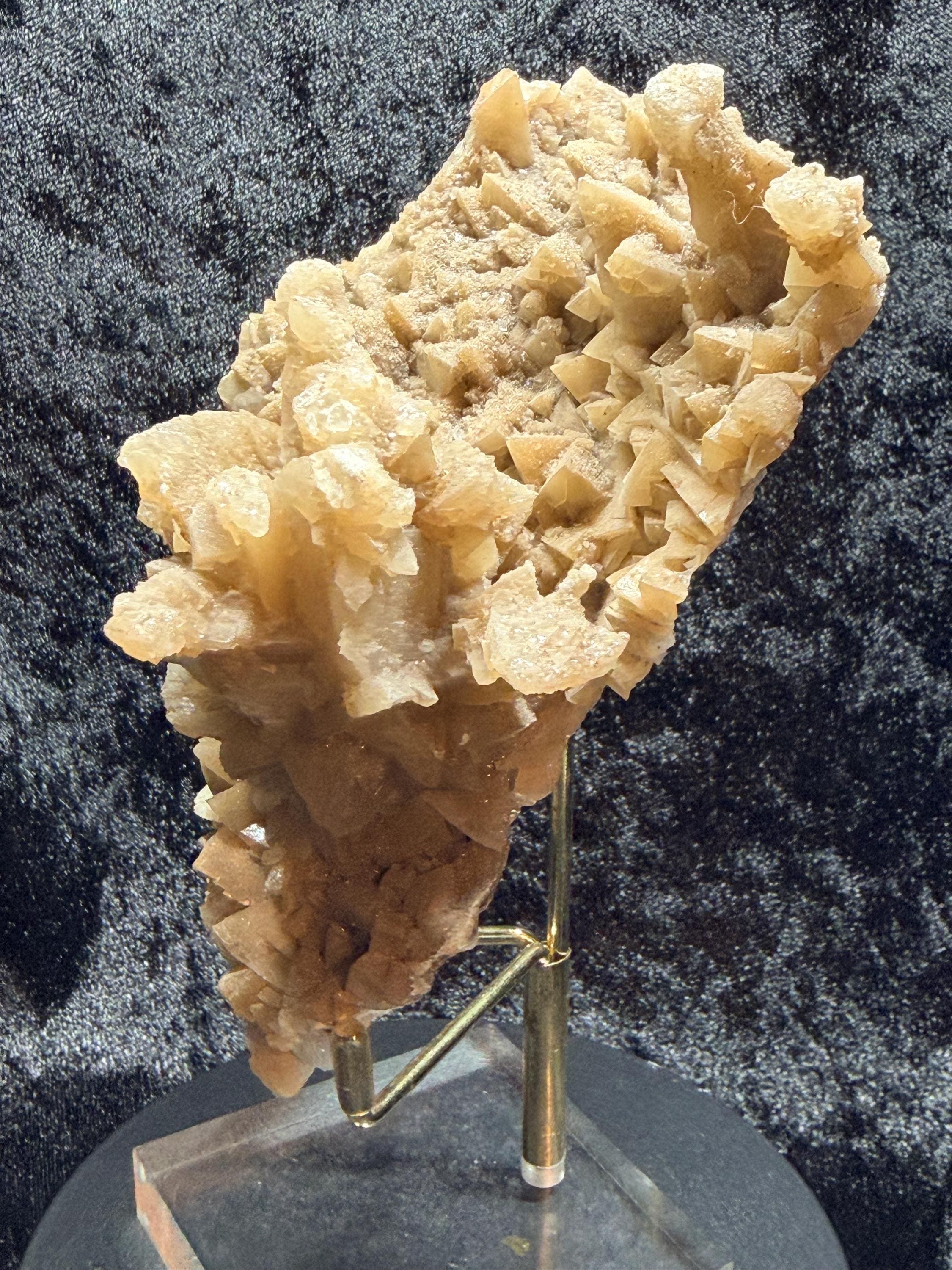 Dog tooth calcite from Mexico