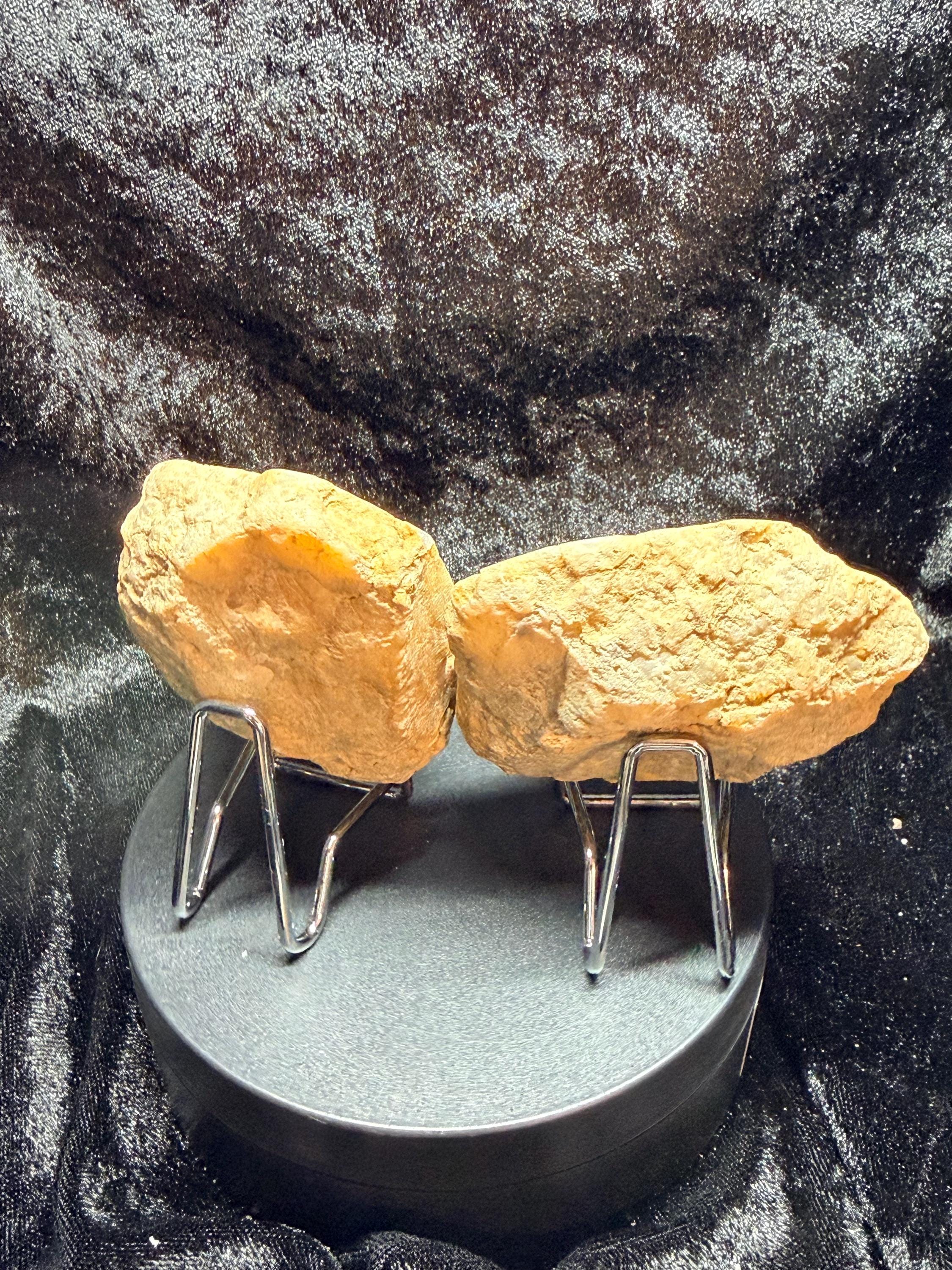 Polished Kentucky Agate / Chalcedony Nodule Pair – Druzy Quartz Cavities
