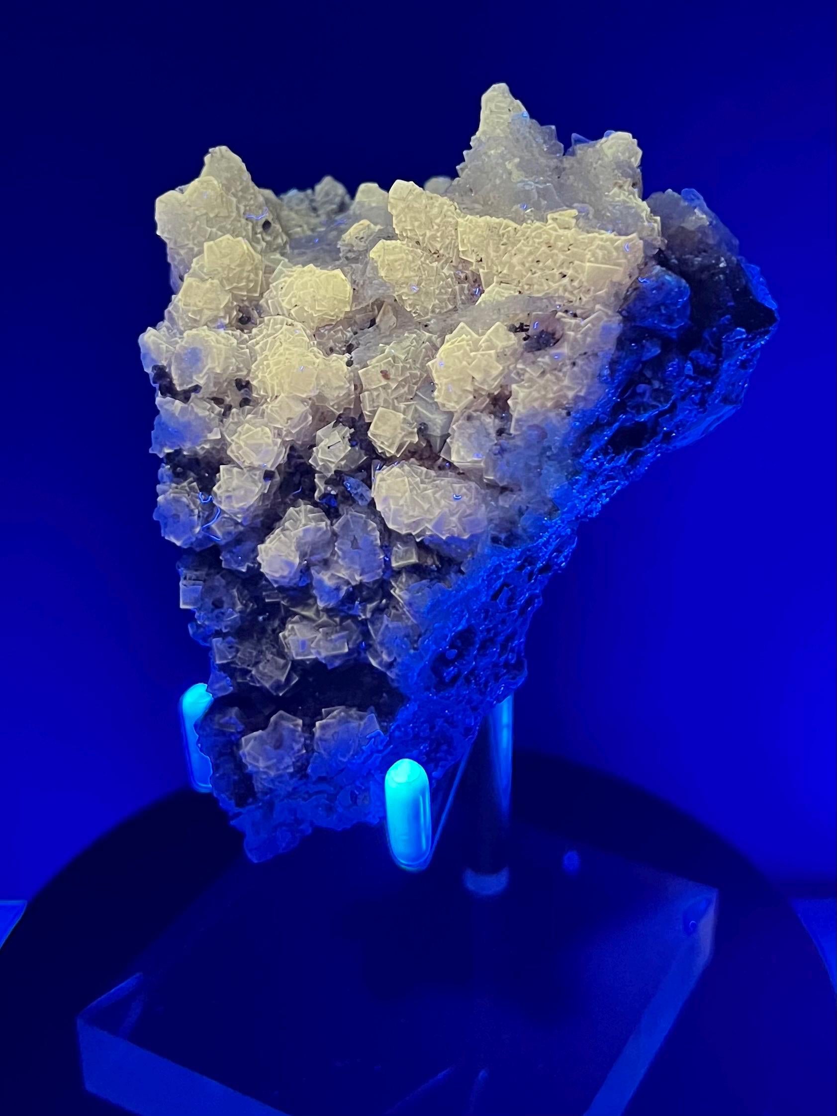 Yellow fluorite with selenite on dog tooth calcite