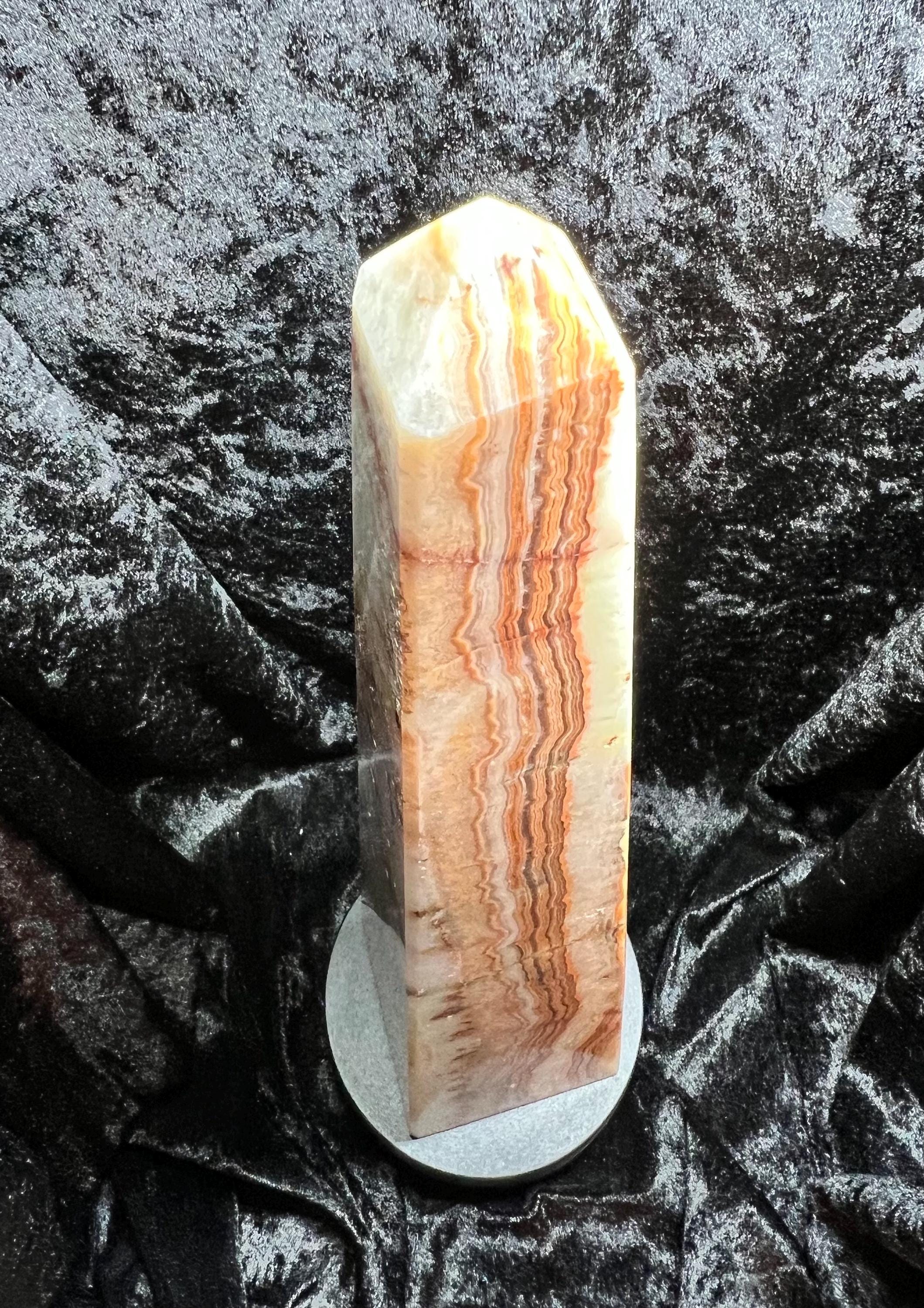 14.5 Oblisk banded onyx tower