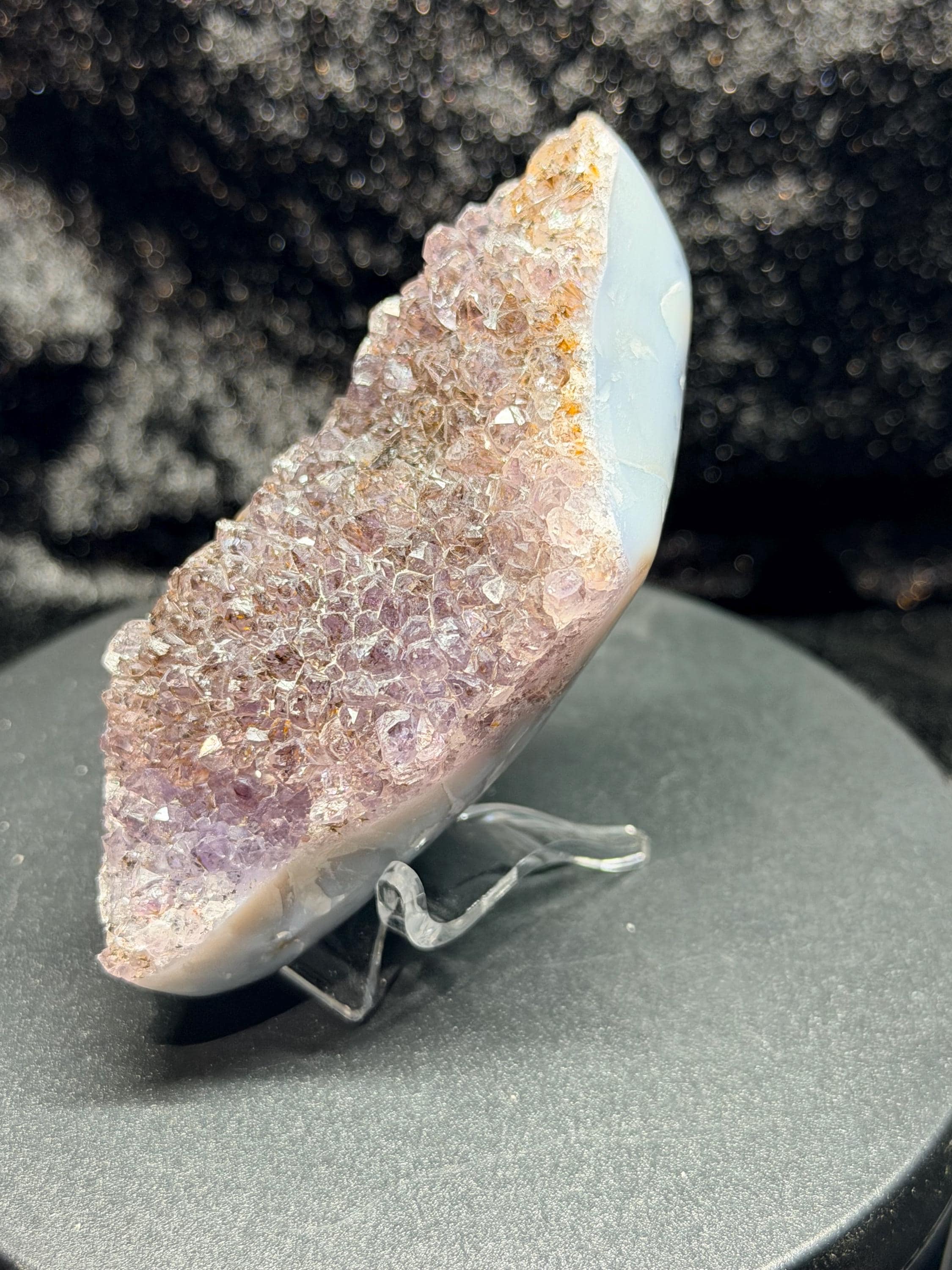 Polished agate Amethyst cluster, uv reactive