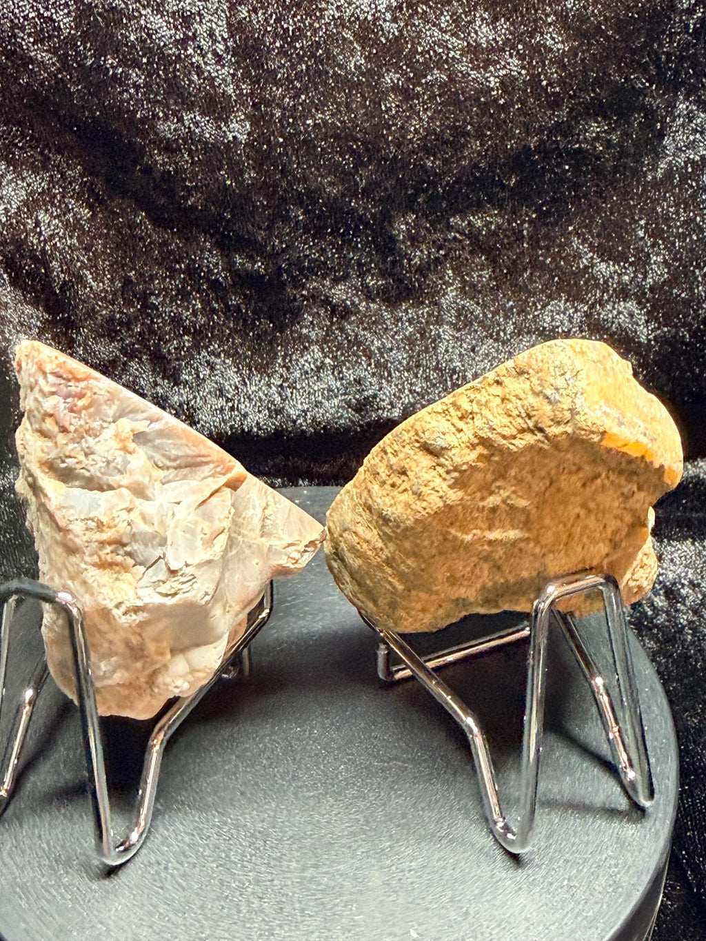 Polished Kentucky agate pair.