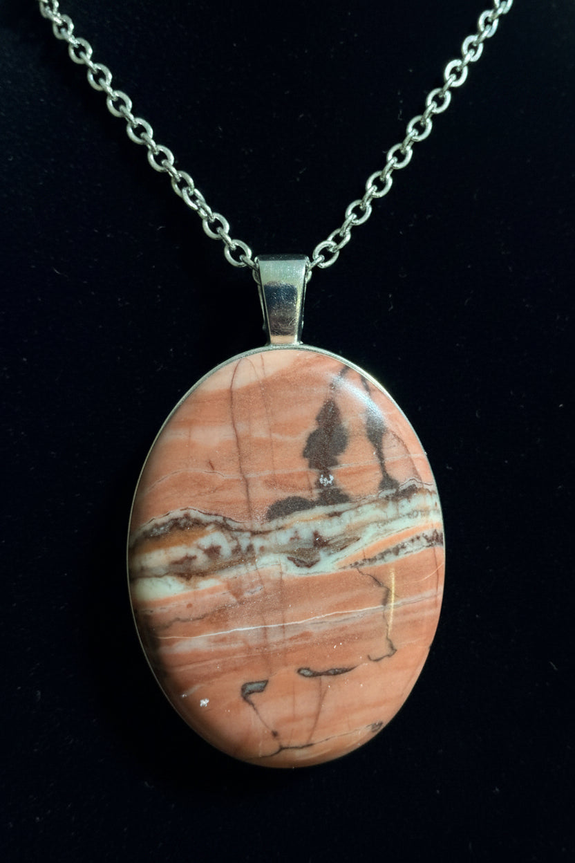 Scenic Kona Dolomite necklace