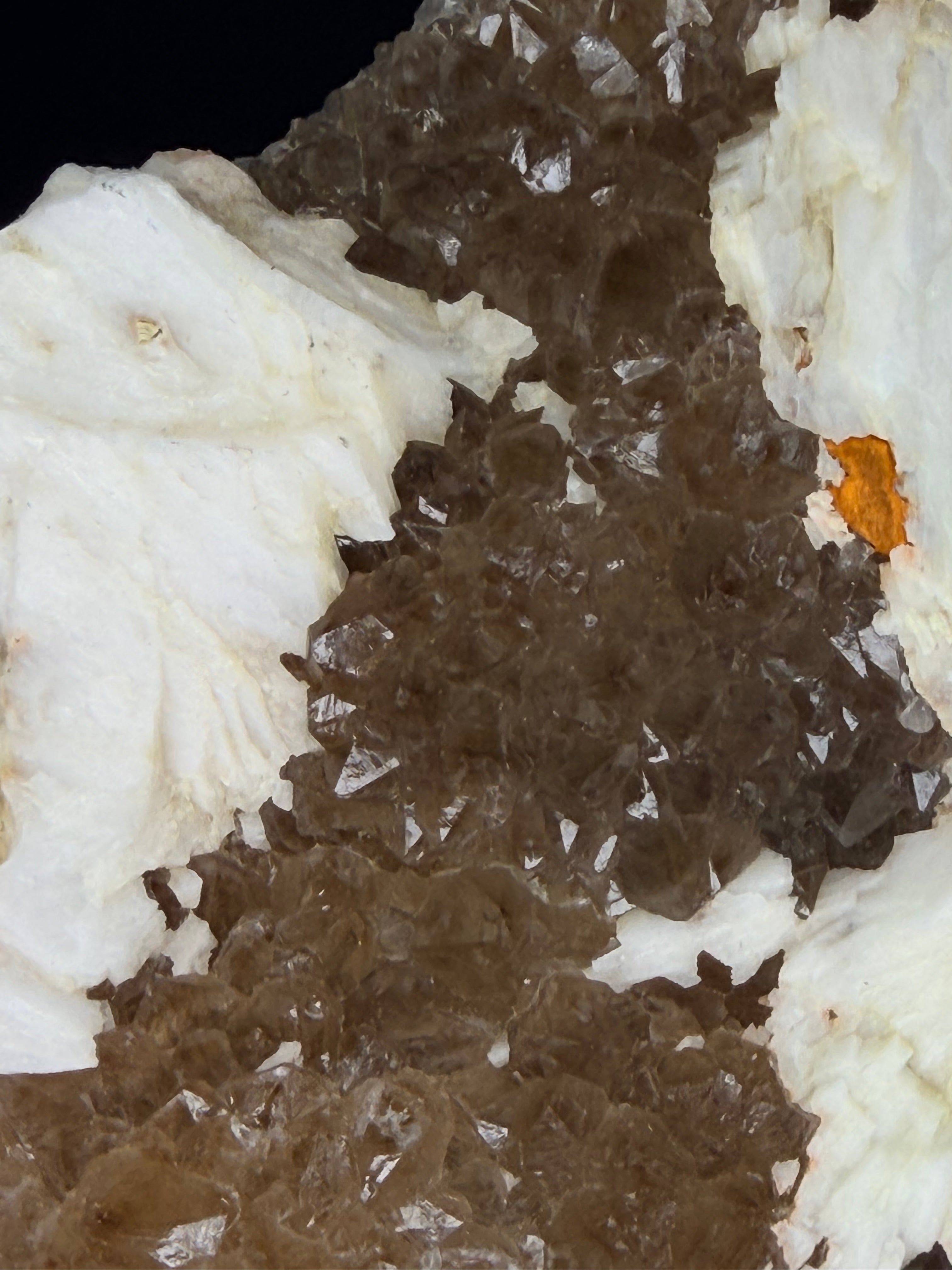 Perfect smoky quartz points on Missouri lace agate withBarite