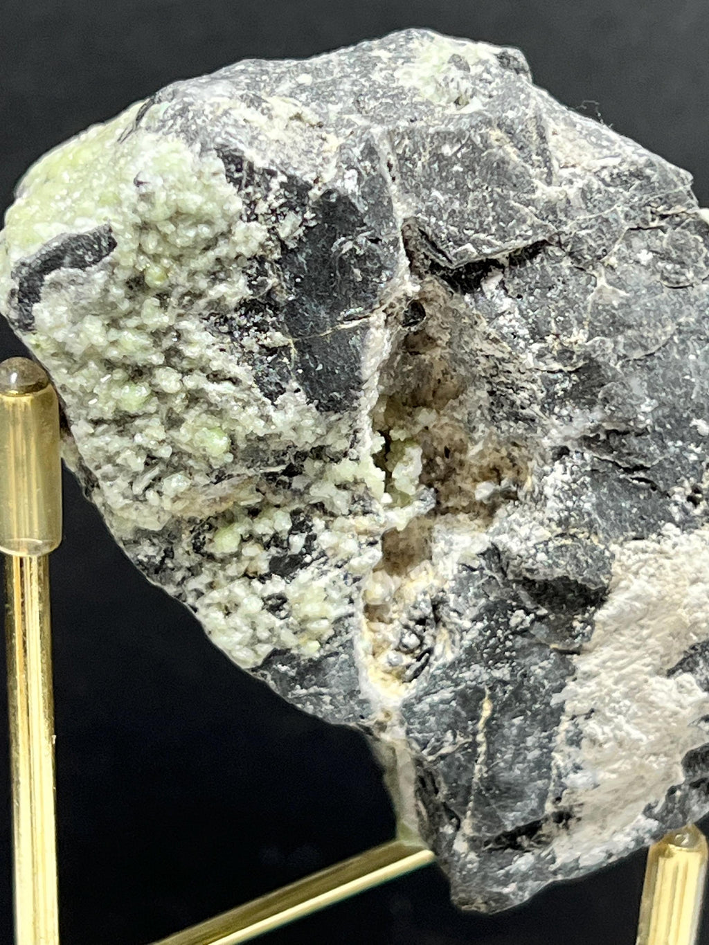 Green Wavellite Specimen: Botryoidal Mineral Cluster