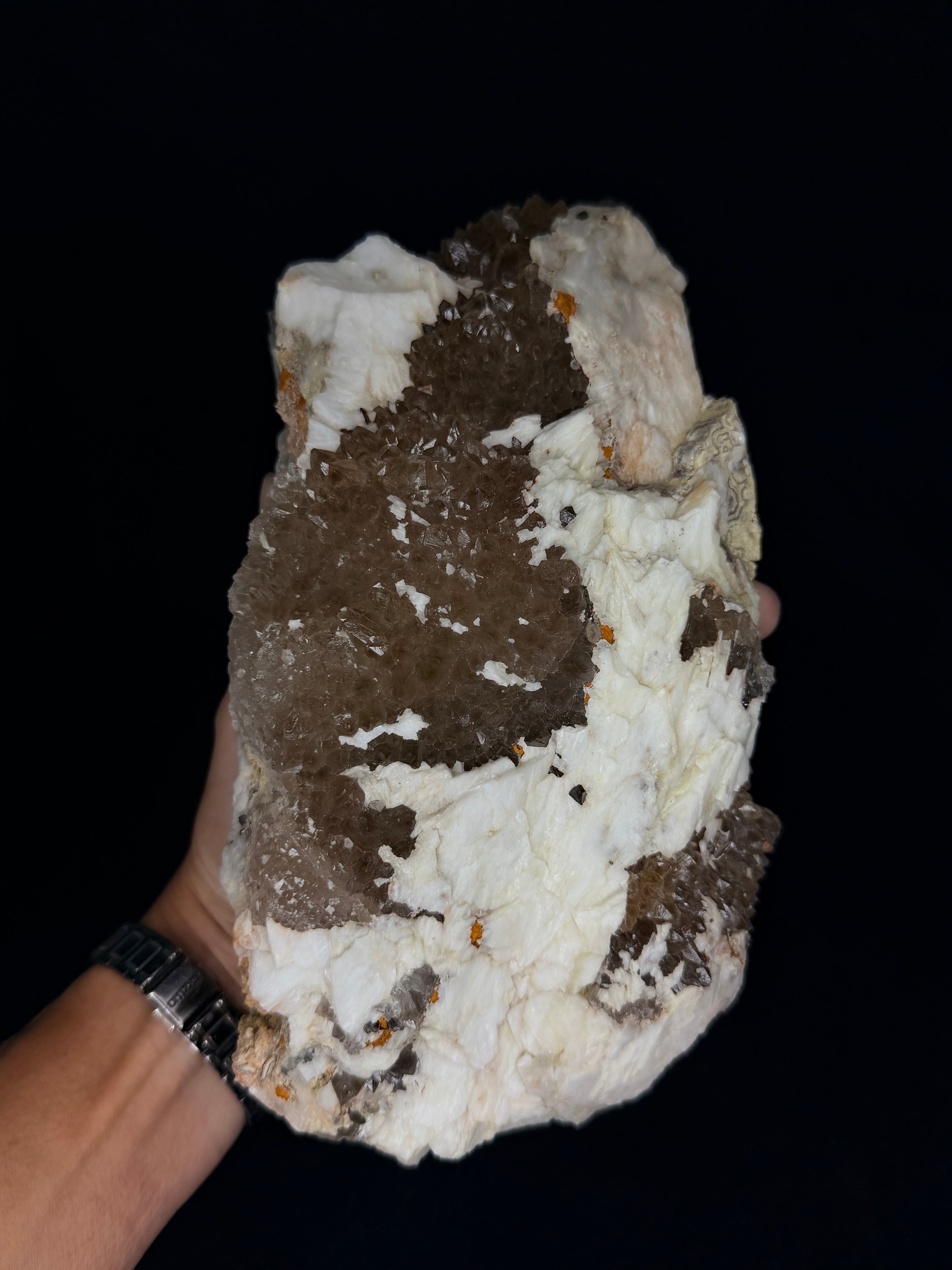 Perfect smoky quartz points on Missouri lace agate withBarite