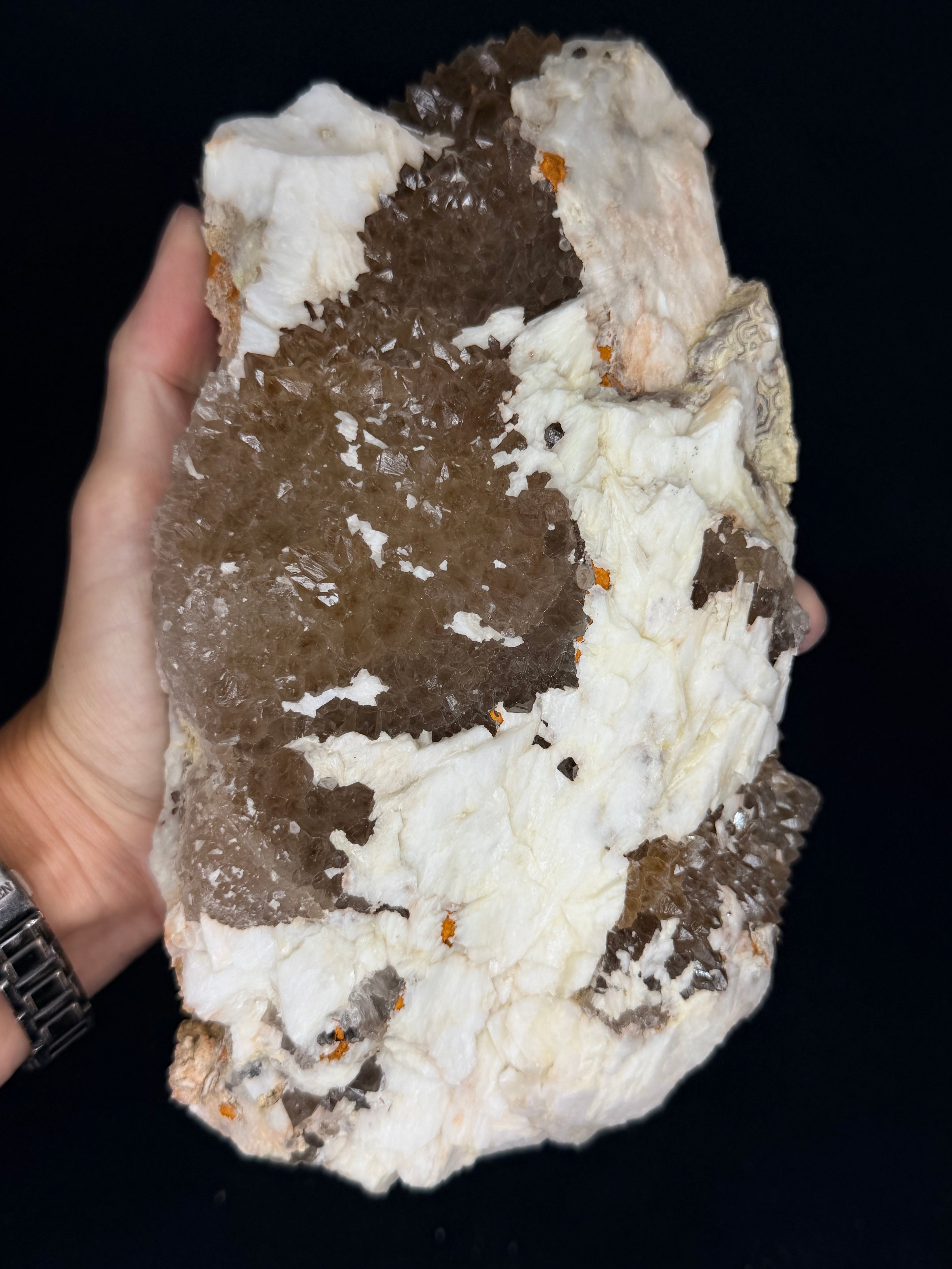 Perfect smoky quartz points on Missouri lace agate withBarite