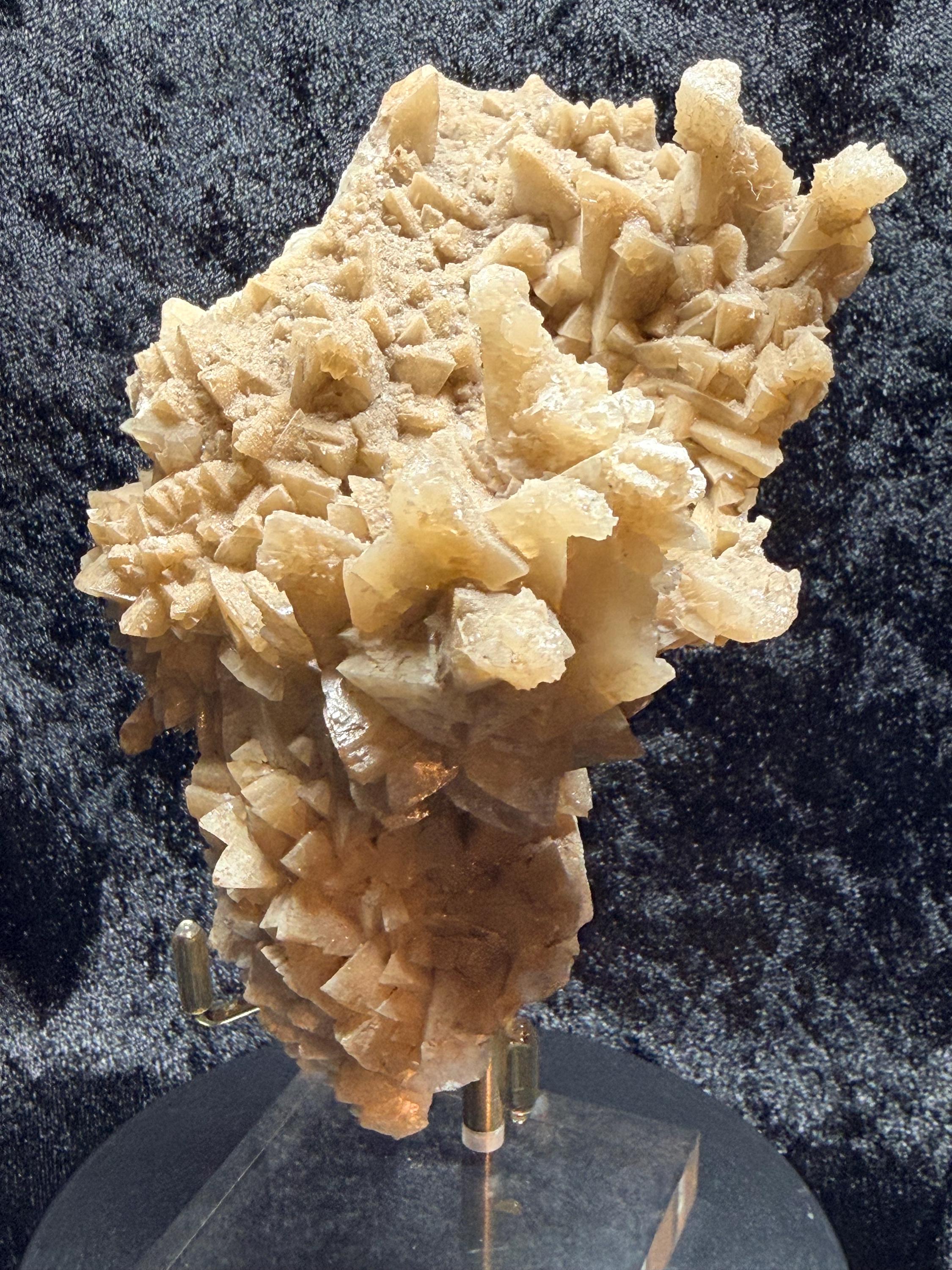 Dog tooth calcite from Mexico
