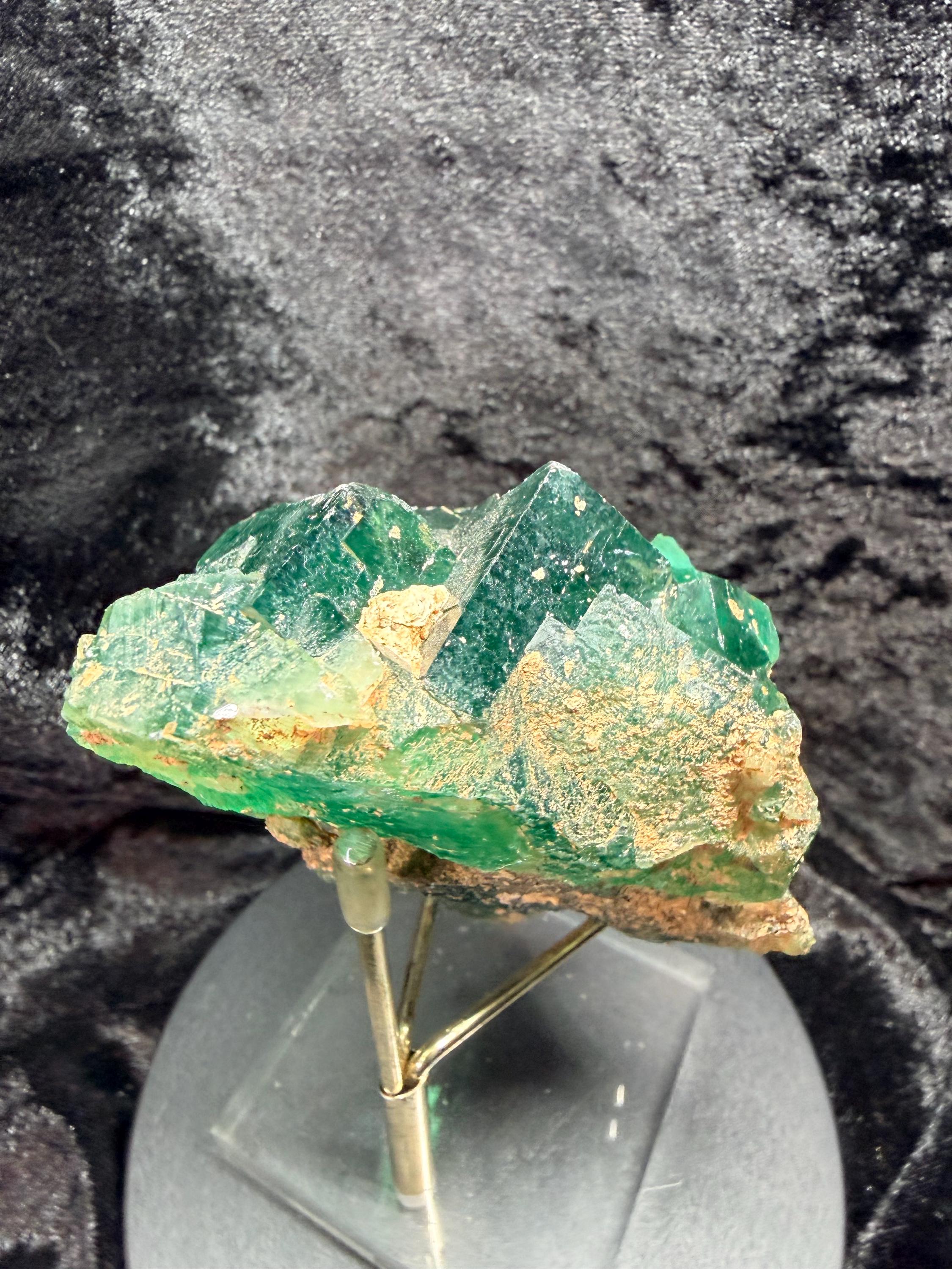 Green Cubic Fluorite cluster
