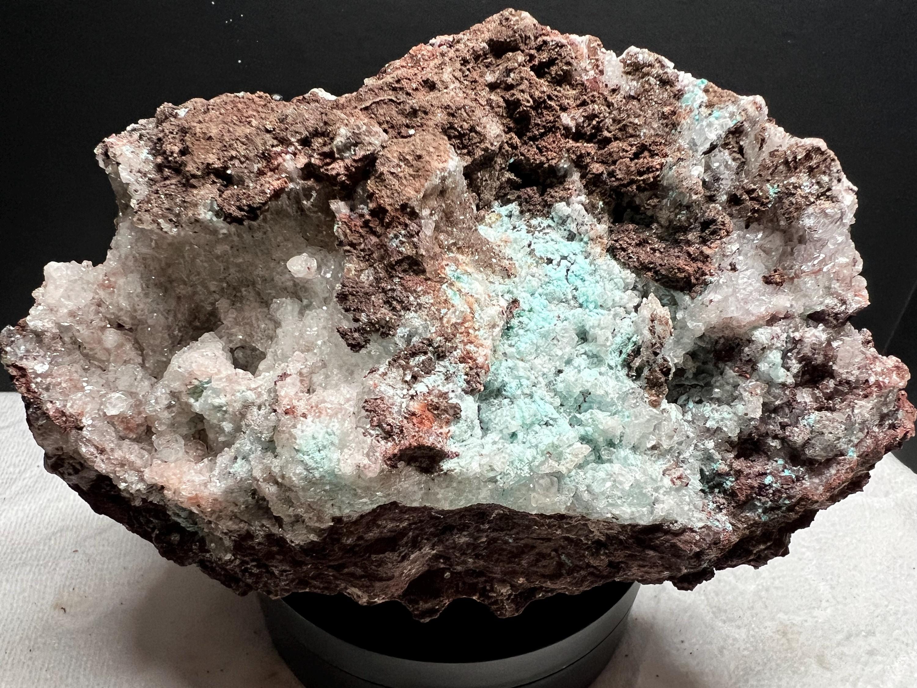 Aurichalcite with calcite and chrysacolla from Mexico.