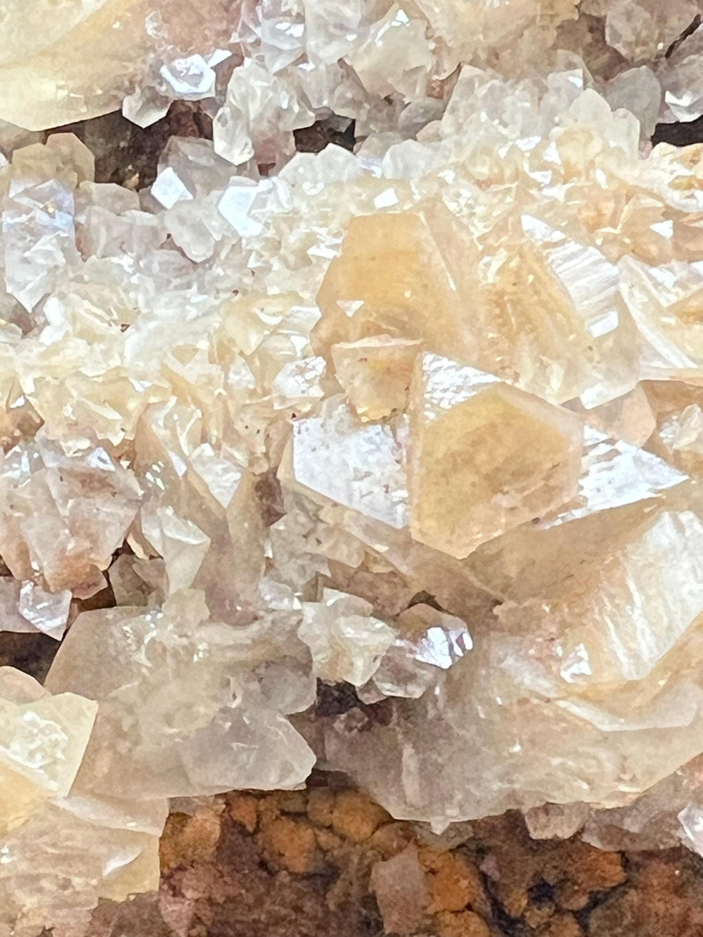 Natural Pyramid Calcite Specimen, Scalenohedral Crystal Cluster