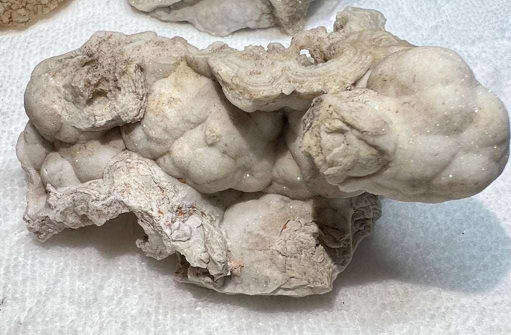 Missouri druse on lace agate, lot of 4 pieces.