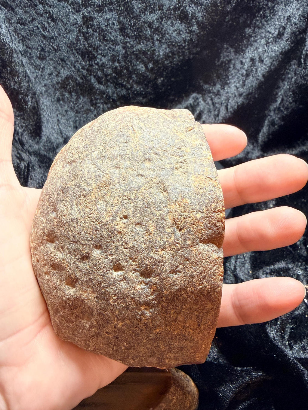 Polished Brazilian water level agate with crystal pocket