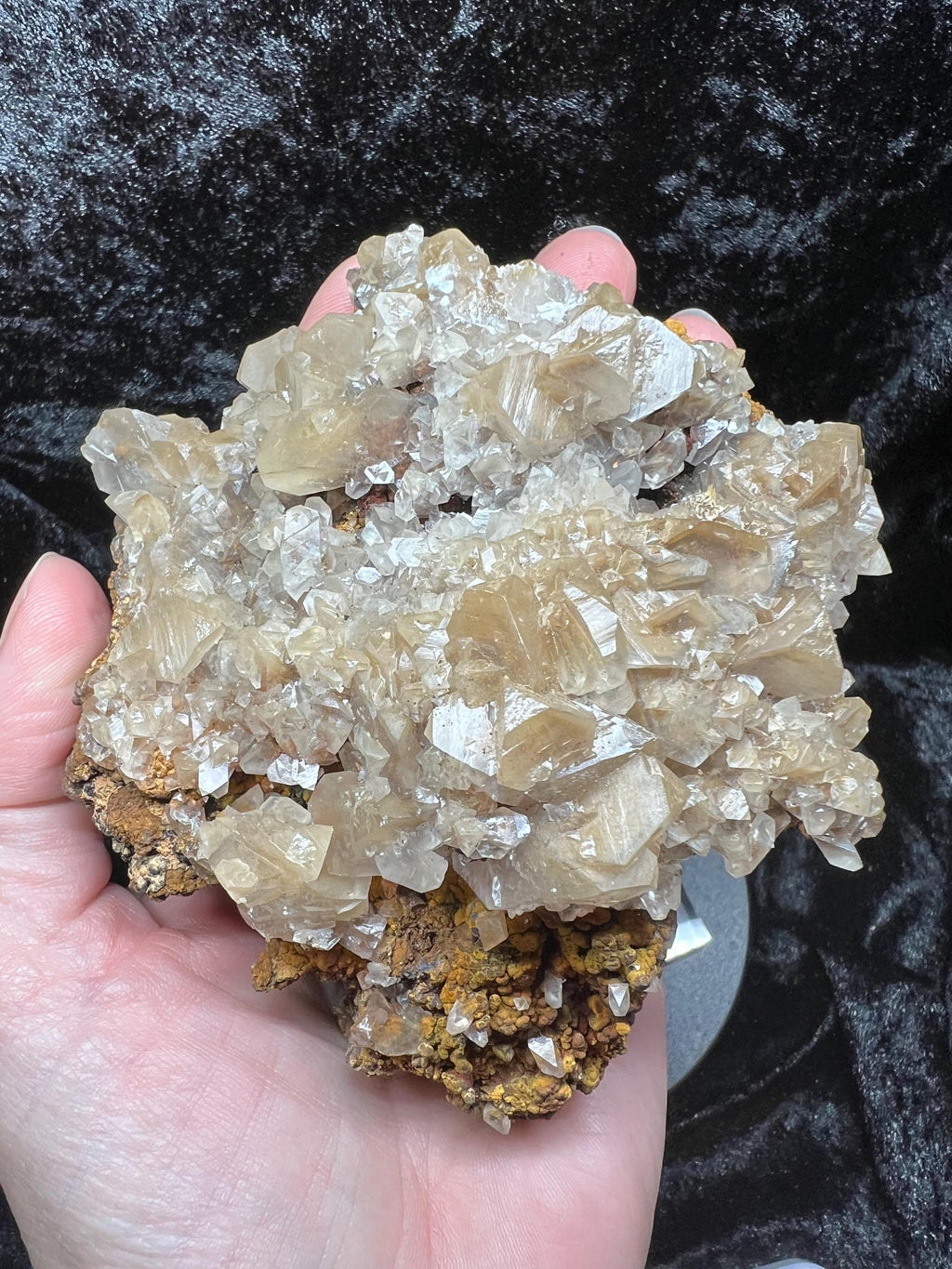 Natural Pyramid Calcite Specimen, Scalenohedral Crystal Cluster