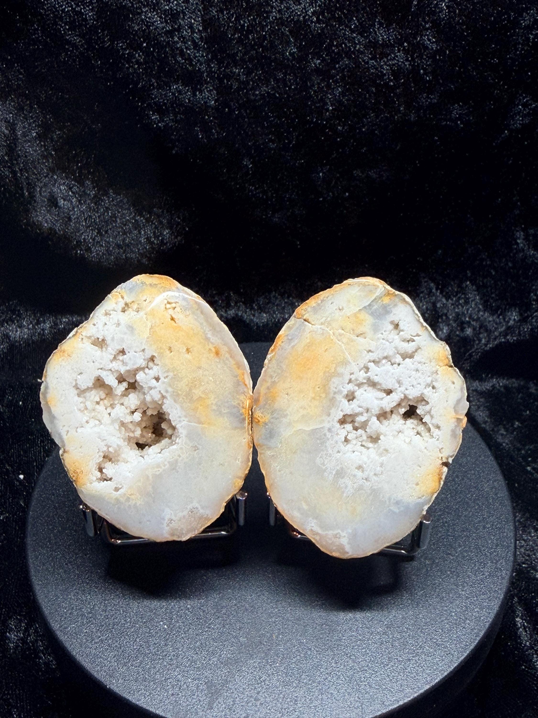 Polished Kentucky Agate Geode