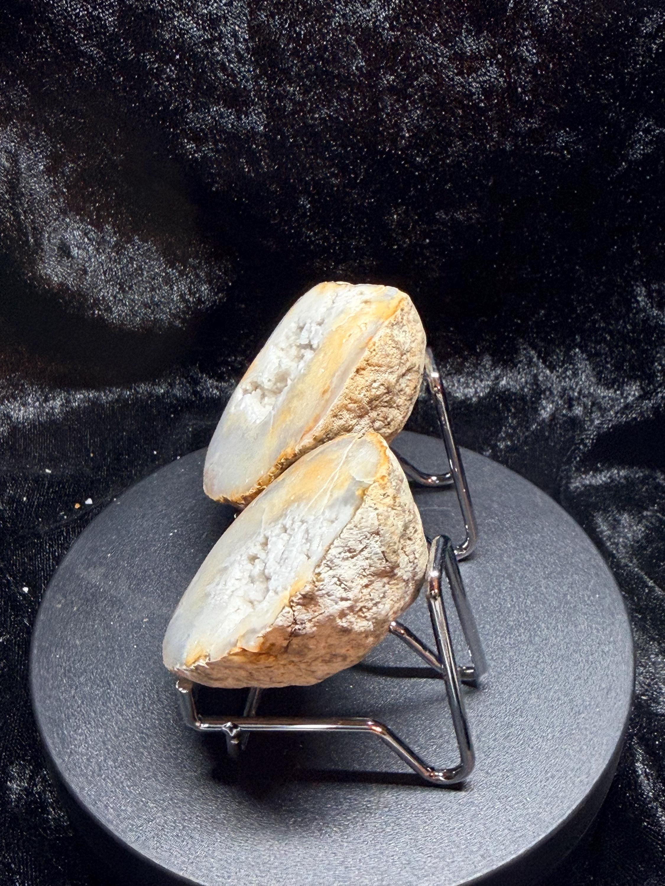 Polished Kentucky Agate Geode