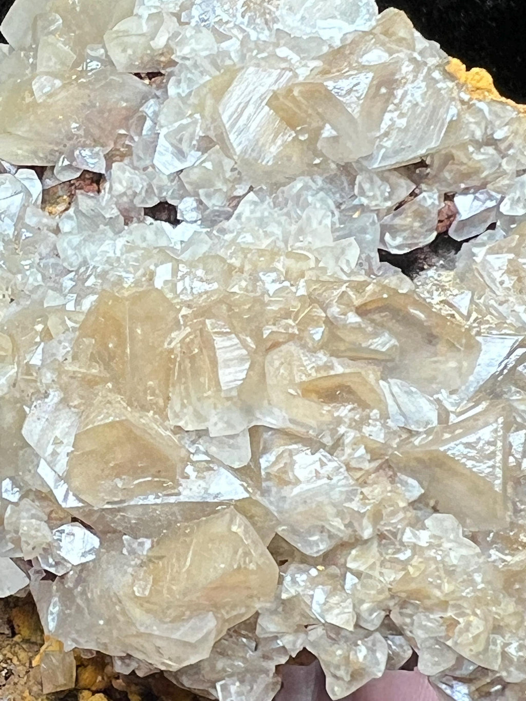 Natural Pyramid Calcite Specimen, Scalenohedral Crystal Cluster