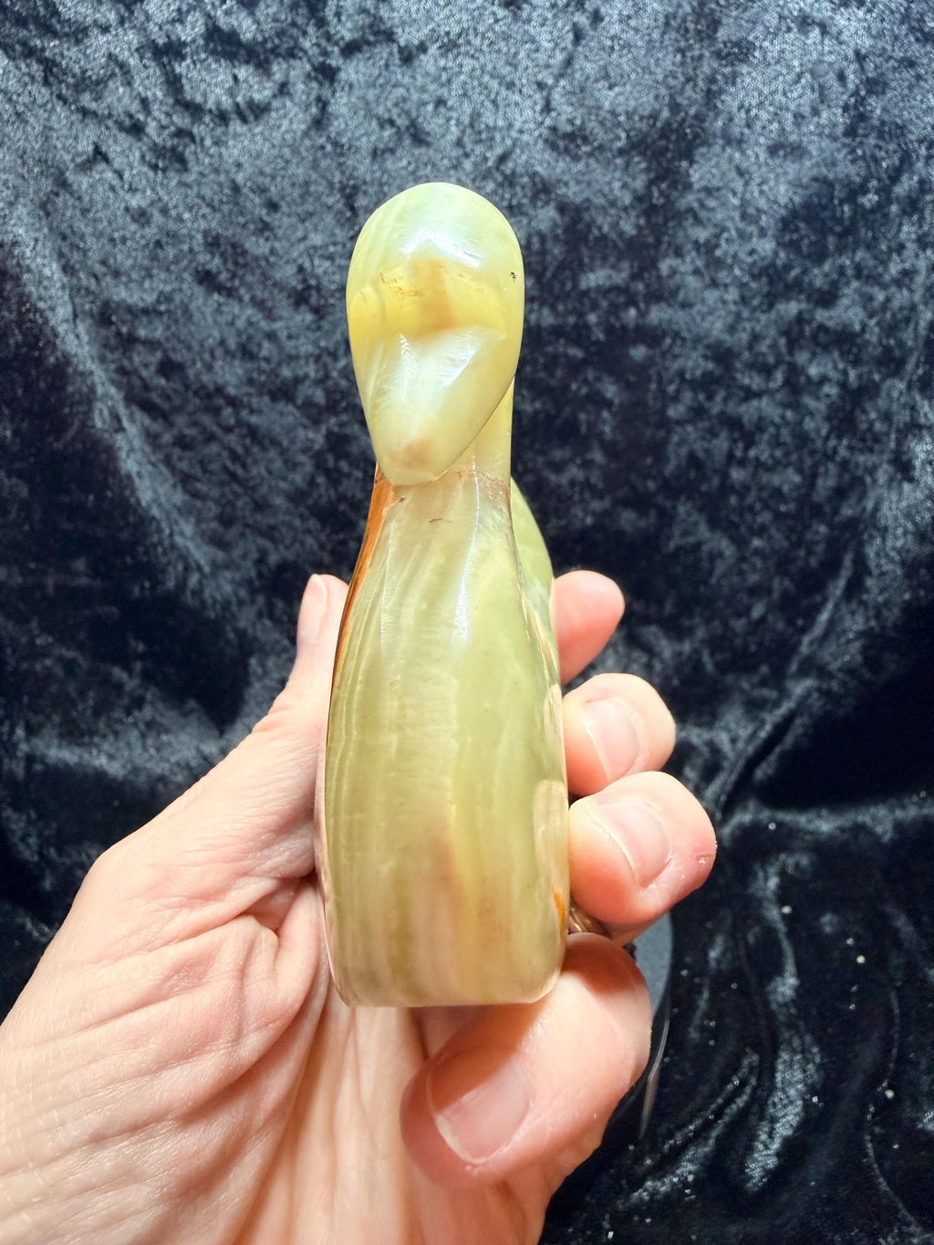 Carved swan, banded onyx/calcite