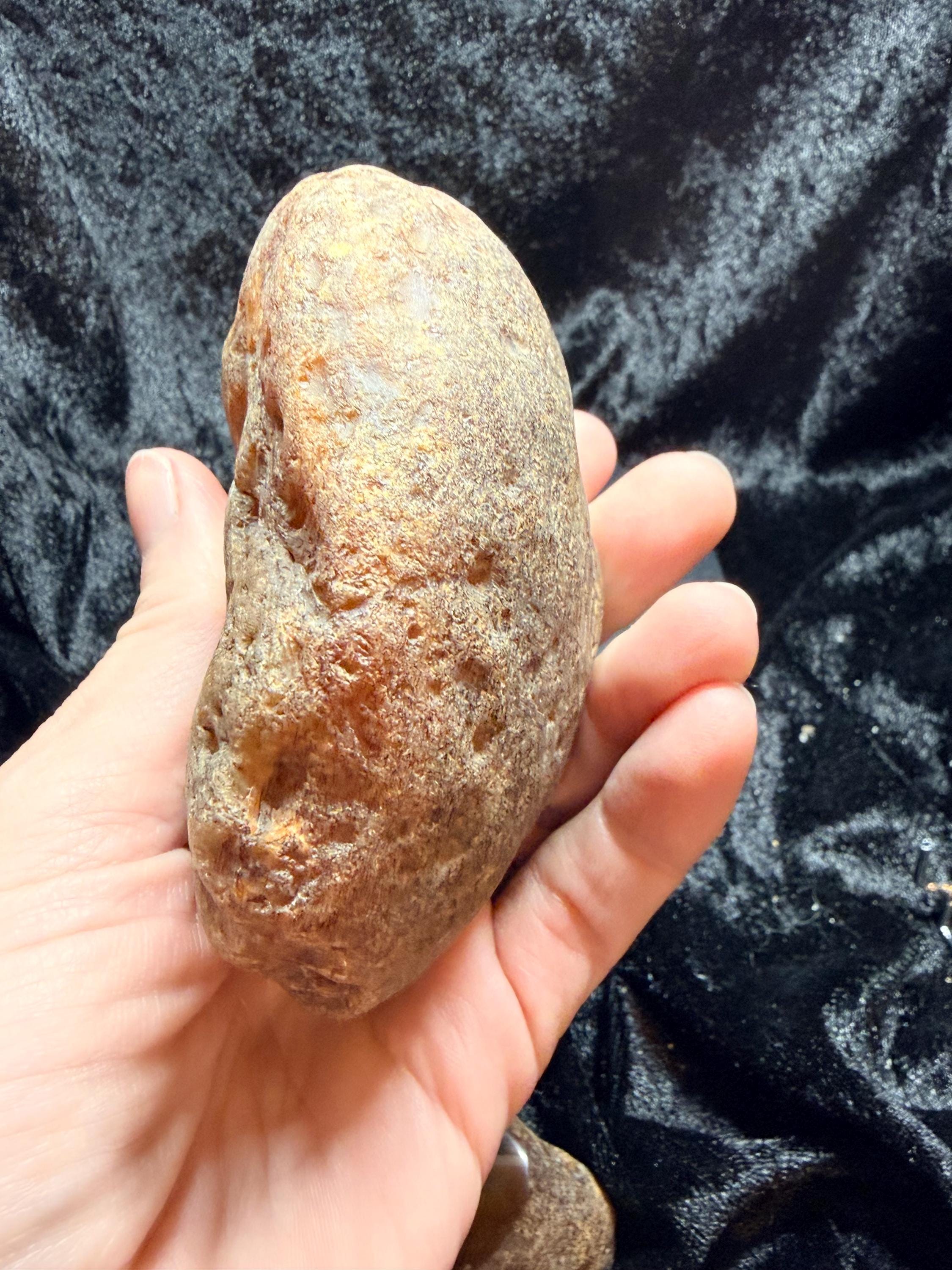 Polished Brazilian water level agate with crystal pocket