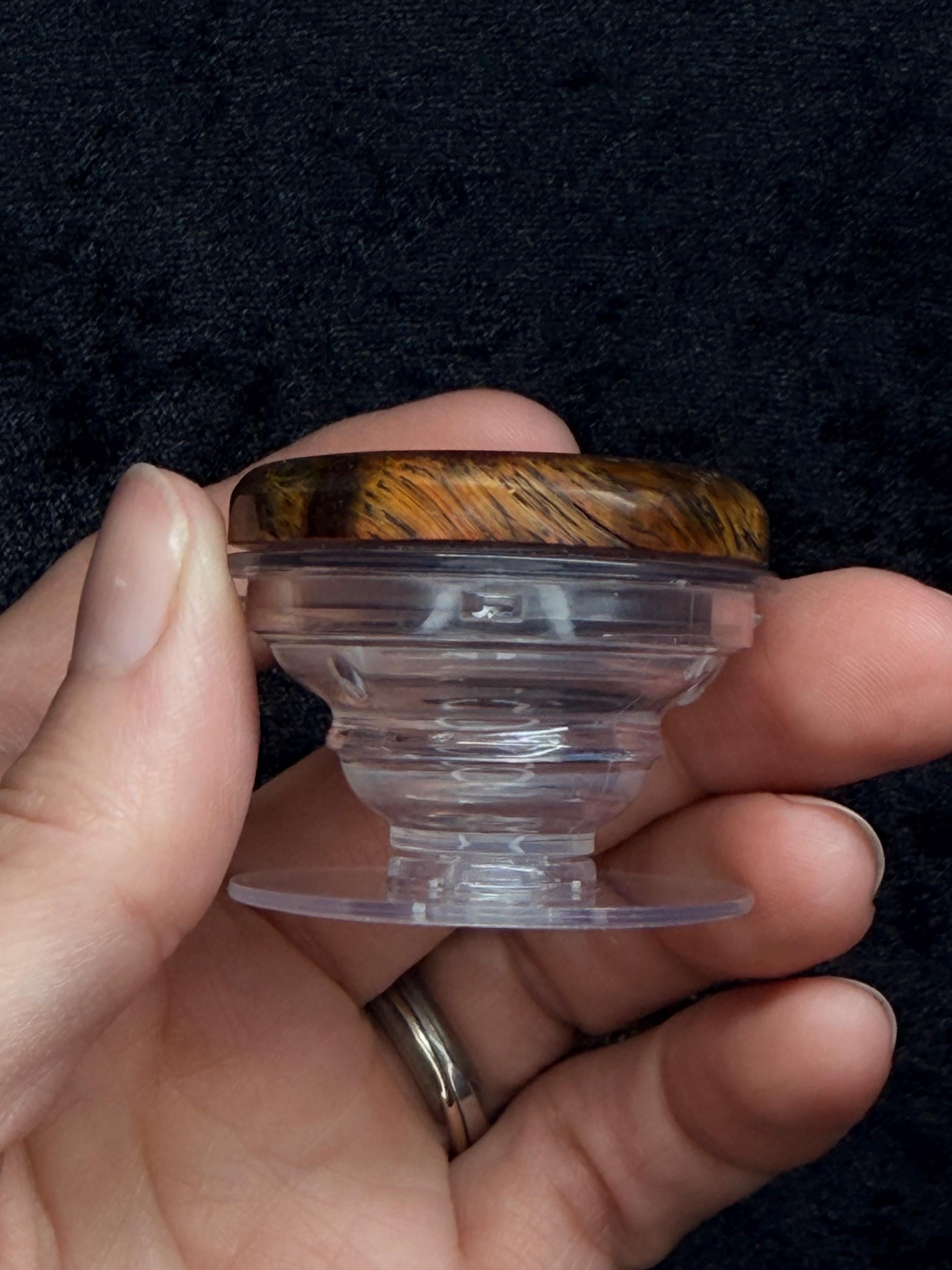 Tigers Eye pop socket